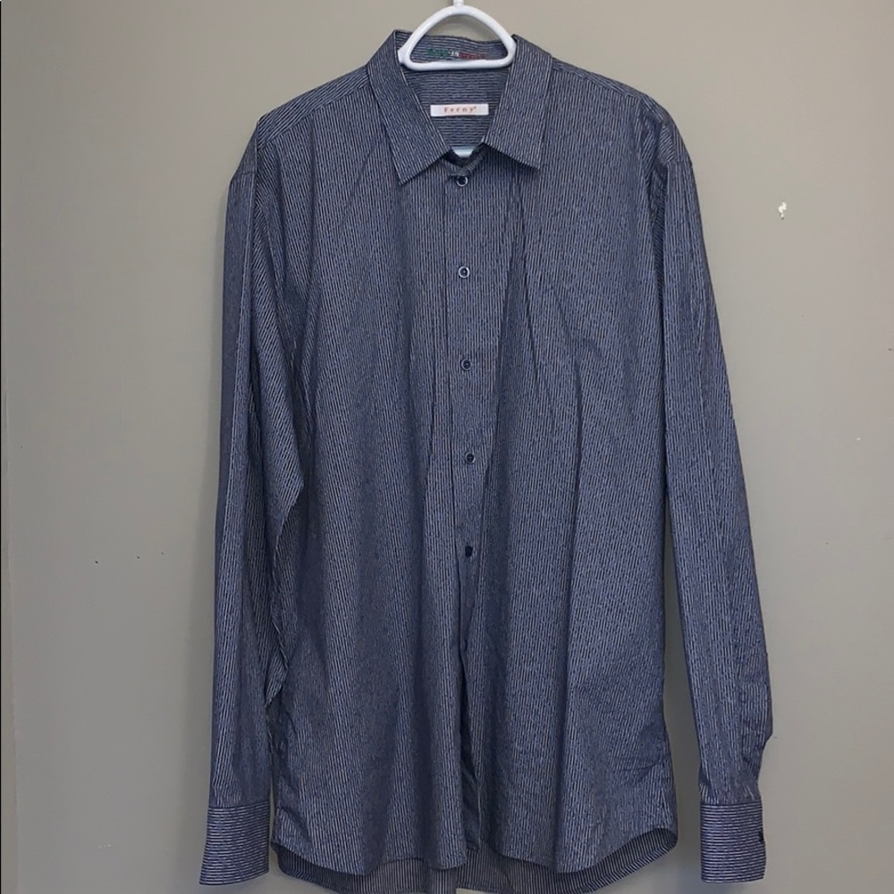 Blue Ferny button down shirt w/ light blue pattern